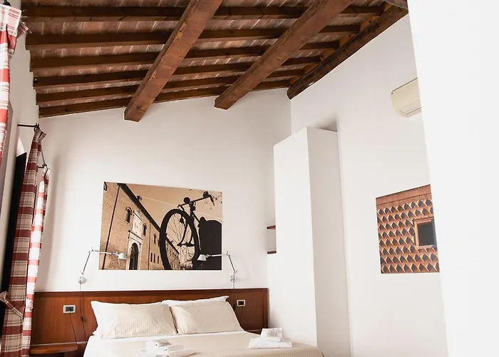 Boutique 3 0 Pensionat Ferrara