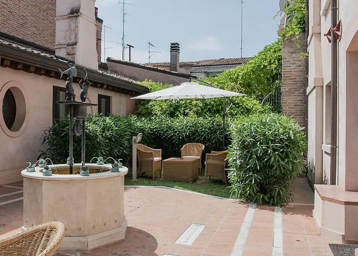 Boutique 3 0 4* Ferrara